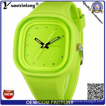 Yxl-986 2015 New Hot Unisex Fashion Silicone Rubber Quartz Sports Watch Men Women Jelly Wrist Watch